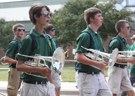 Western Hills Home Coming Parade 14w